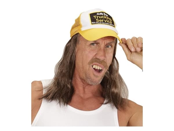 Trucker lippis hiukset