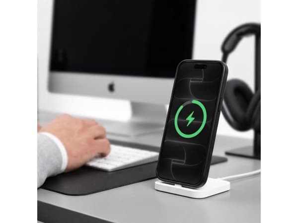 Tech-Protect MagCam MagSafe Carbon Case for iPhone 18 Pro / 17 Pro - Black