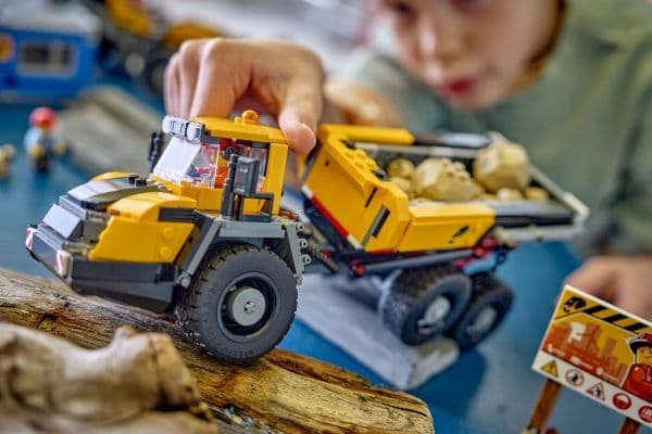 LEGO City 60494 Frontlaster og tippbil