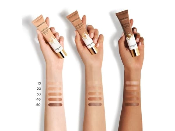 Guerlain Terracotta Le Teint Glow Foundation, 30 ml