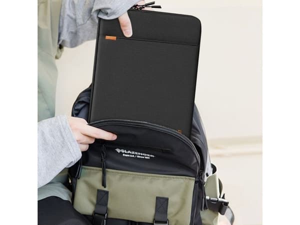 Tech-Protect Defender etui til 13" laptop svart