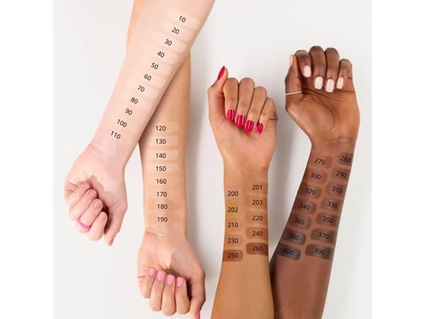 Essence foundation stick - 50, 10 g