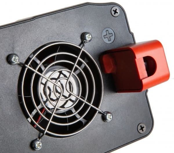Technaxx TE22, Universal, Automatisk, 12 V, 2000 W, 230 V, DC-til-AC