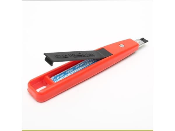 Kniv, NT Cutter, M-500P, 9 rød