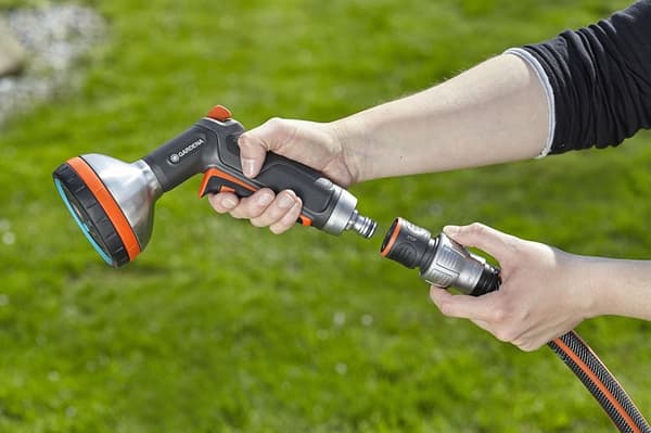 Gardena Premium slangkoppling med vattenstopp 3/4"