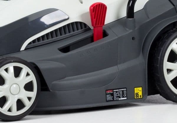 Elektrisk gräsklippare NAC LE16-38-PB-KC