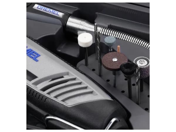 Dremel 4250 128 kpl + tarvikkeet