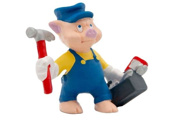 Figur Cerditjo med hammer