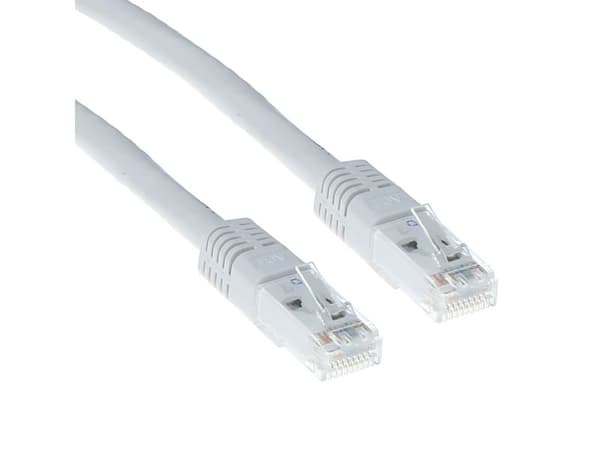 Hvit 1 meter U/UTP CAT5E patchkabel med RJ45-plugg