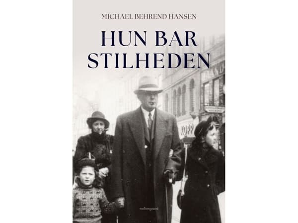 Hun bar stillheten | Michael Behrend Hansen | Språk: Dansk