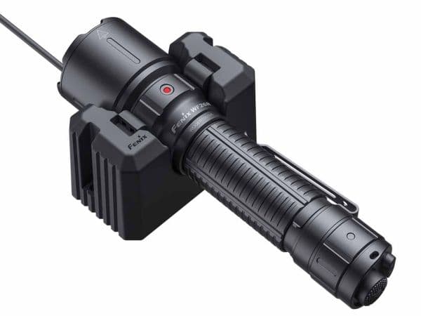 Fenix WF26R -taskulamppu, 3000 lm