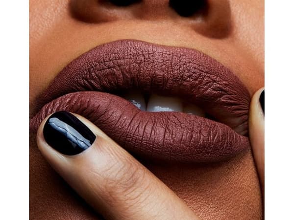 MAC Retro Matte Liquid Lipcolour Topped With Brandy and Vanilla