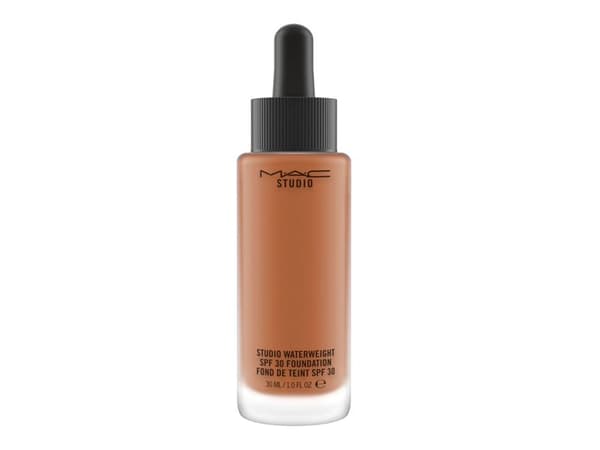 MAC Studio Waterweight Foundation NW50 30 ml
