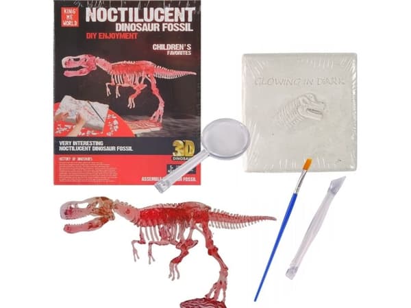 Paleontolog graver fram dinosaurskjelett