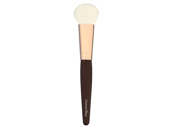 Charlotte Tilbury Magic Brush – foundationbørste for kvinner