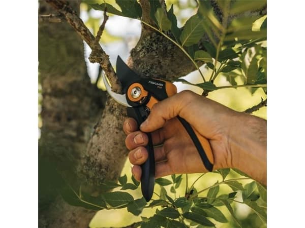 Fiskars Plus SmartFit P541 - Pruner - cast-aluminum