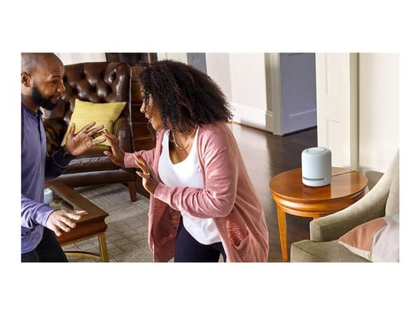 Amazon Echo Studio - Smarthøyttaler - Appstyrt - Isbrehvit