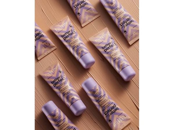 Better Than Perfect Hydrating and Coverage Foundation 02