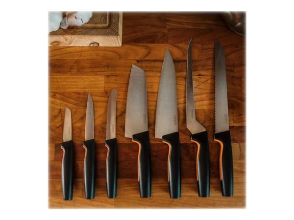 Fiskars Functional Form - Leipäveitsi - 21,3 cm