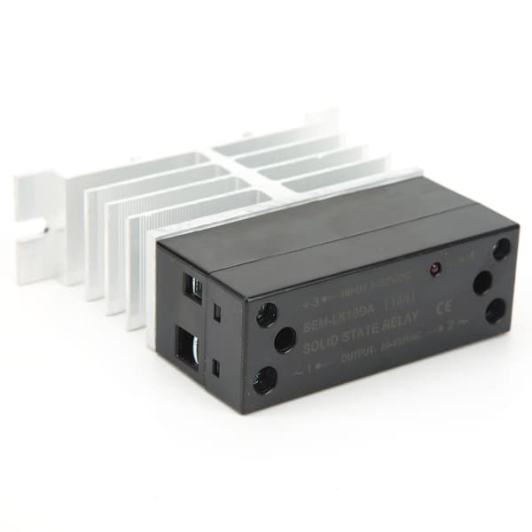 Solid State Relay 10A jäähdytyselementillä, SSR-moduuli 3-32VDC sisään, 24-480VAC ulos