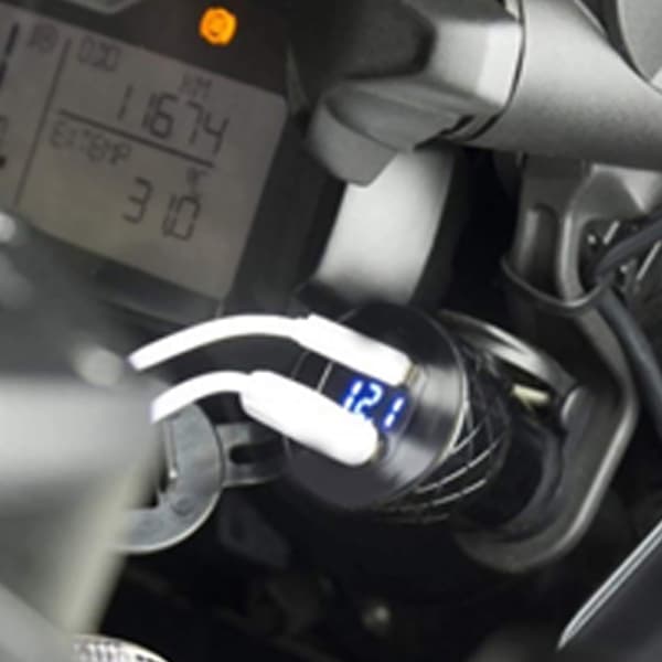 12V-24V Motorcykel USB-port Strømopladerstik med LED-display EU-stik Sort