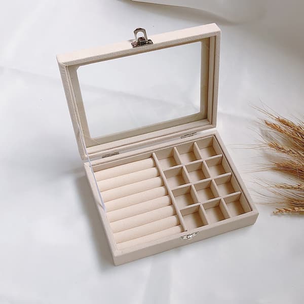 Låsbar Flannel Smykke Organizer Boks til Halskæder Øreringe Armbånd Ringe Beige 9 Gitre