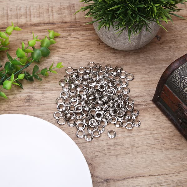 100 st 6 mm mässing dubbelsidig öljetthål nit för klädväska / bälte / sko (silver)