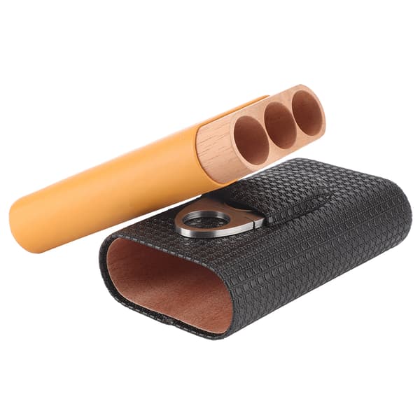 Cigarrejsetui i læder og cedertræ med 3 rør og cigarklipper