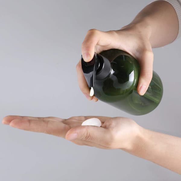 2-pack 500 ml påfyllningsbara plastpumpflaskor för badrum, kök, handtvål, lotion, schampo