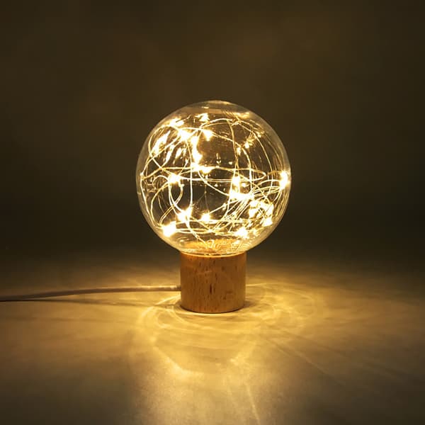 LED-lampe med træfod, romantisk boligindretning, natlampe