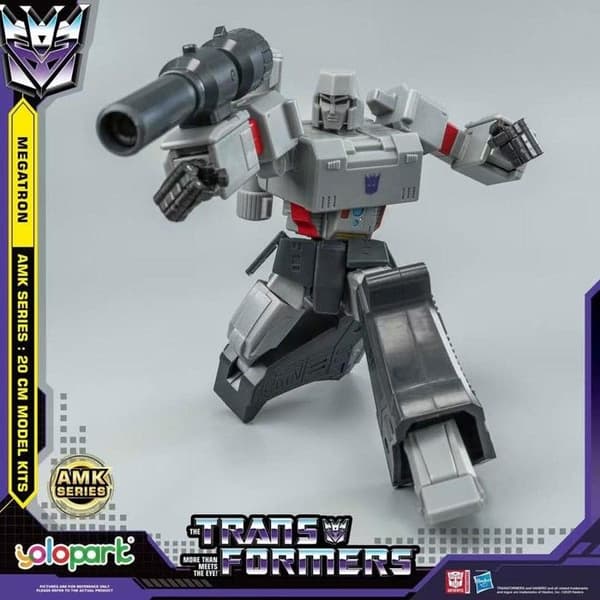 Yolopark - Transformers Generation One - Figurplastmodell AMK-serien Megatron 20 cm