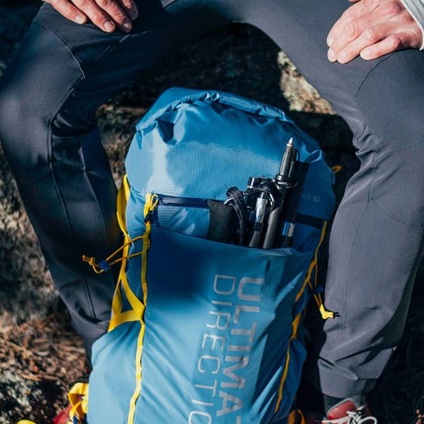 ULTIMATE DIRECTION FASTPACK 30 Fog S/M