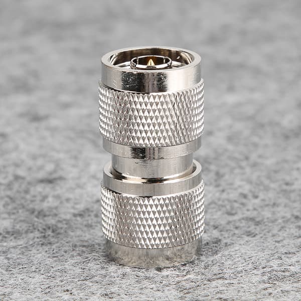 2-pack 50 Ohm N-typ hane till hane rak adapter i mässing