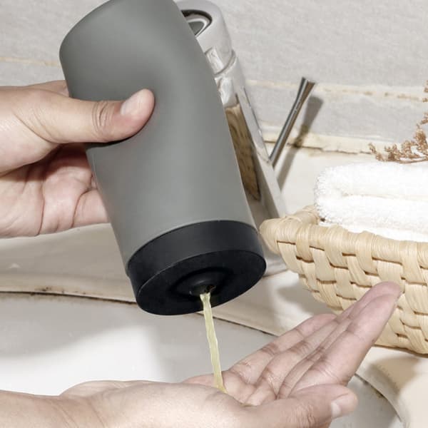 Silikonklämflaska för lotion, schampo, duschgel, diskmedel, grå