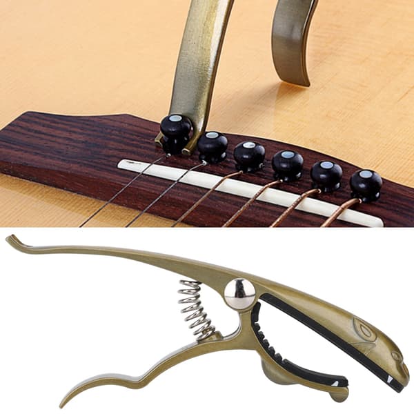 K72 Gitarr Capo Zinklegering Bronsfärgad Grodaformad Capo för Gitarr Ukulele Mandolin