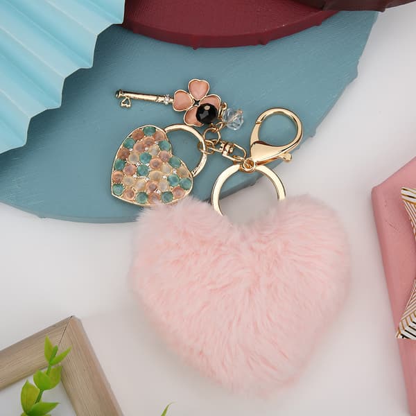 Fluffig Hjärtnyckelring Rosa Pälskula Ring Väskberlock Dekorativ Present