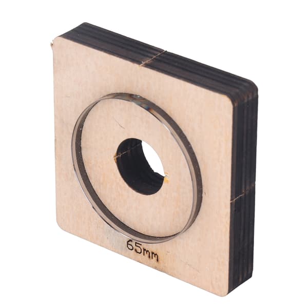 65 mm diameter cirkulär skärform rund ring metallstansform med träskiva