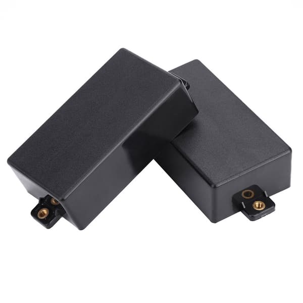 2 st elgitarr Humbucker Pickup-skydd förseglade gitarrreservdelar (svart)