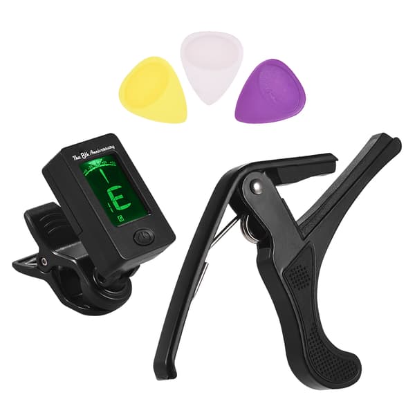 Startpaket med gitarrtillbehör med clip-on LCD digital gitarrstämmare, lätt gitarrkapo, 3 st gitarrplektrum och instrumentverktygssats