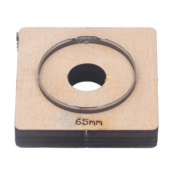 65 mm diameter cirkulær skærestøbeform rund ring metal stanseform med træplade
