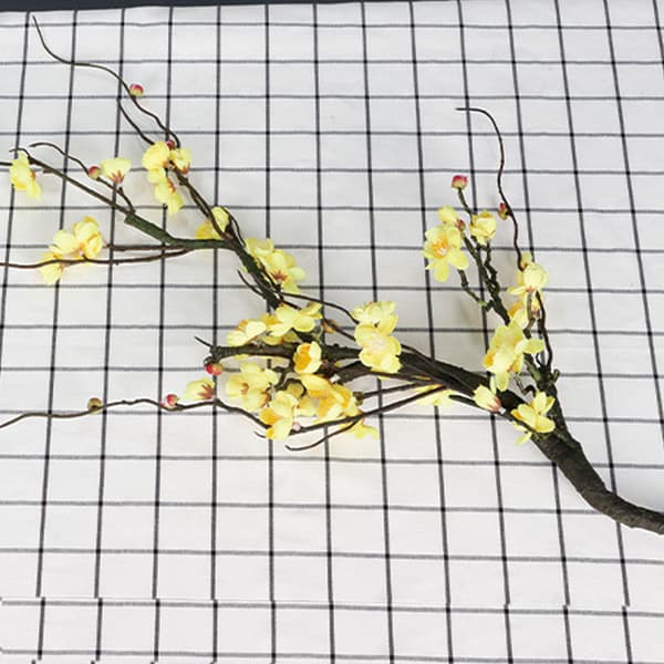 Kunstige blomster til indendørs dekoration