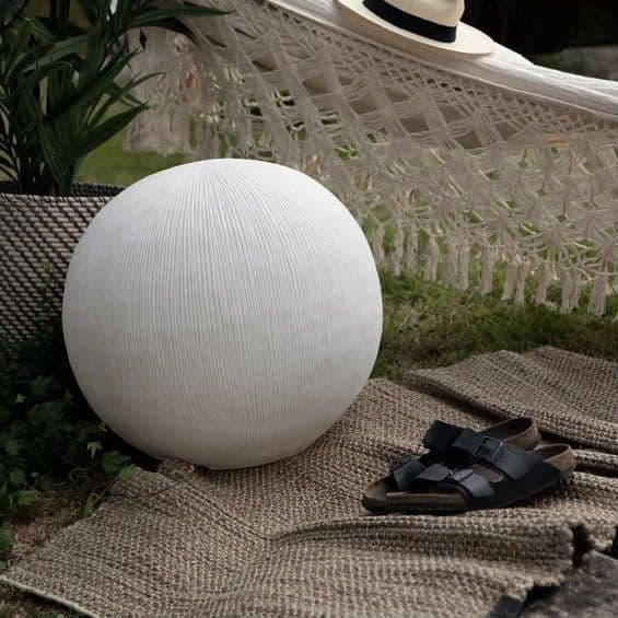 Bordslampa - Globen Lighting - Sandhamm - Polyrubin - H46cm - IP44 - Vit