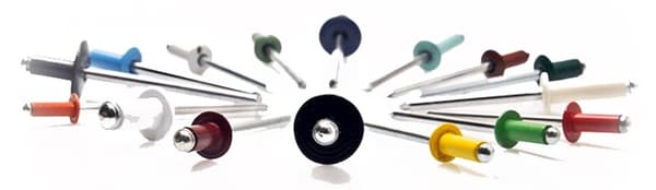 ALUMIINI/TERÄS REPEÄNIITTI 4.0*10MM RAL 9005