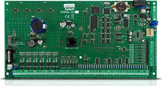 Satel Integra64-Centralpanel (16-64 indgange, 32 zoner, 8 partitioner, 192 brugere)