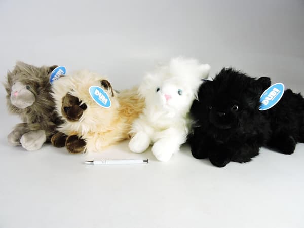 *AST. PLUSH kissa, 30 cm, persialainen, 4 väriä.