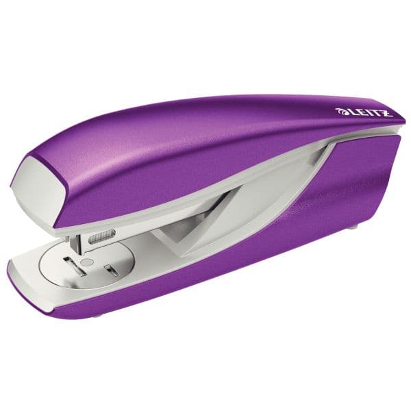 HÆFTEMASKINE I METAL LEITZ 5502 SERIE MELLEM, LILLA