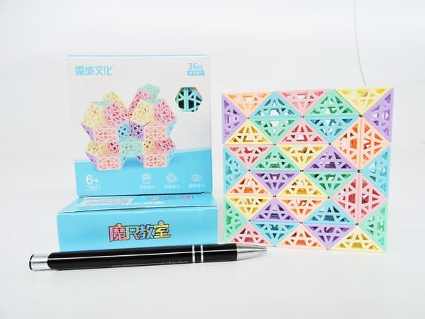 UKLADANK, 36 stk. Kort, duff. 10,5x10,5x2,5 cm.