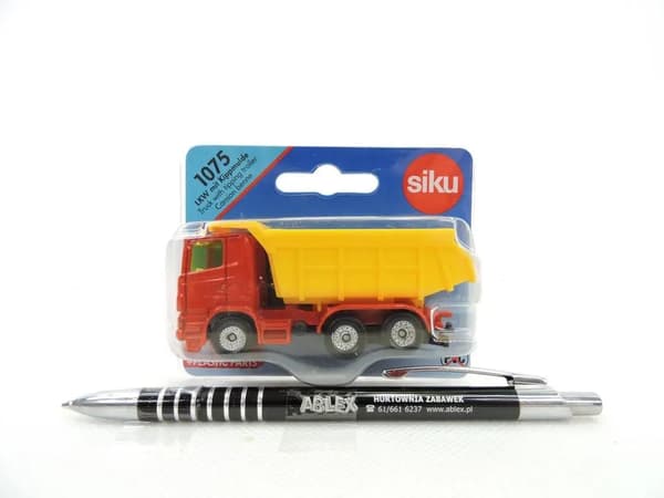 Siku 10 - Tippbil S1075