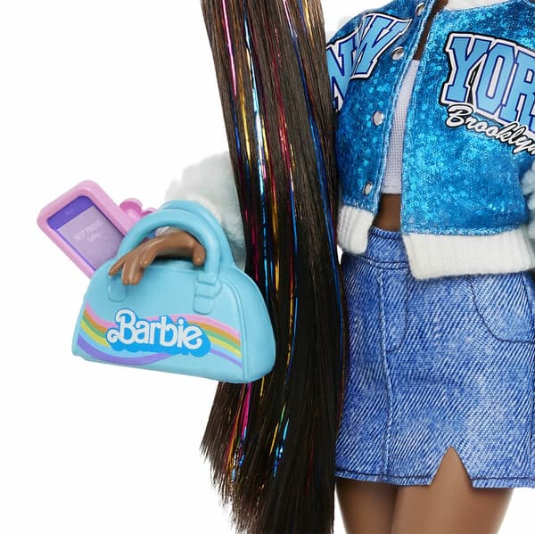 Barbie Dream Besties Docka Brooklyn HYC22