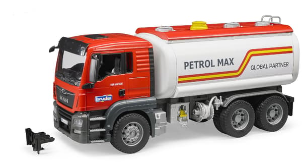 MAN TGS Petrol Max -säiliöautolla